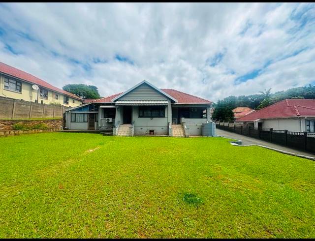 2 BEDROOM HOUSE FOR SALE IN MONTCLAIR